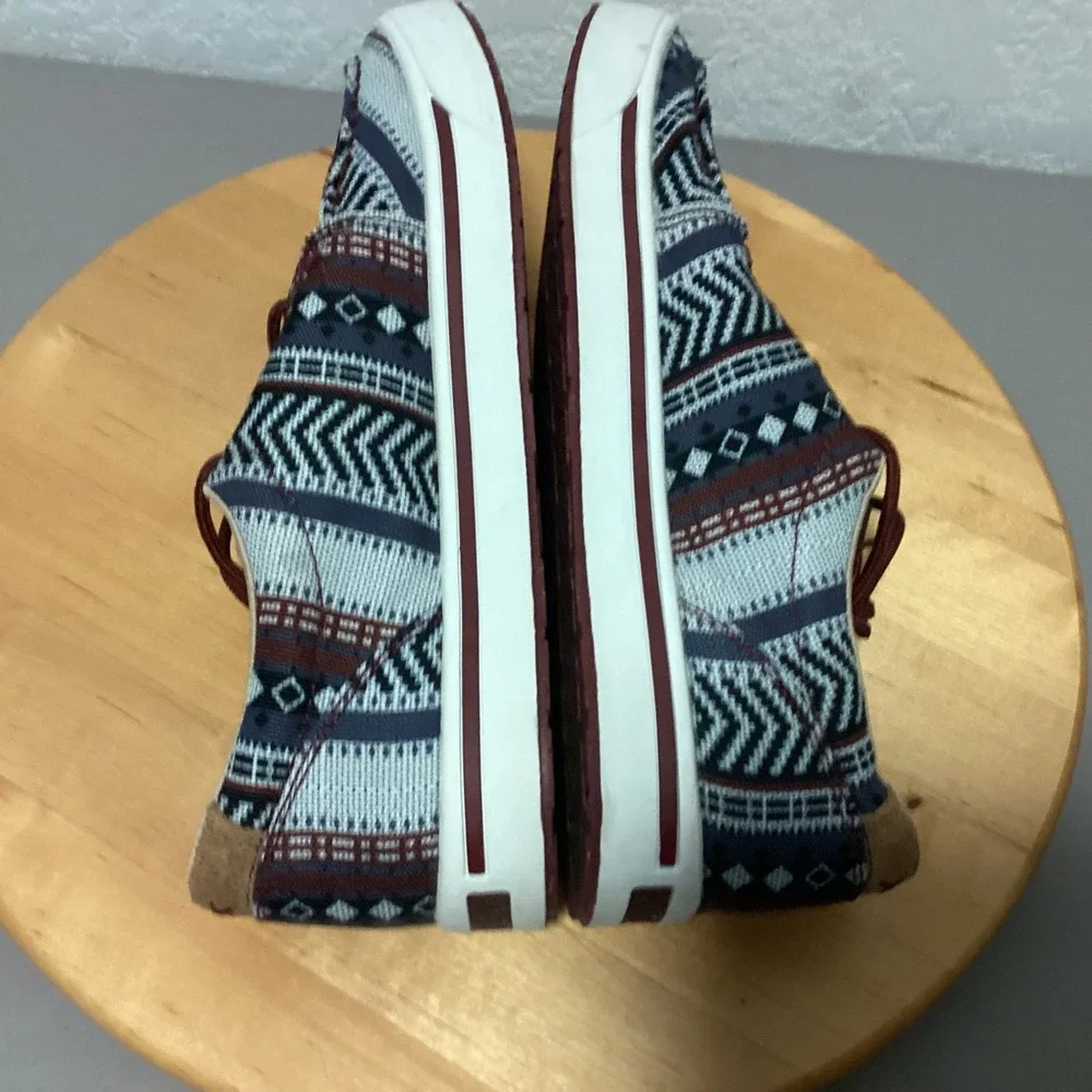 Twisted X Men's Loper  Casual Shoes Size 9 M Aztec Print‎  Gray Maroon